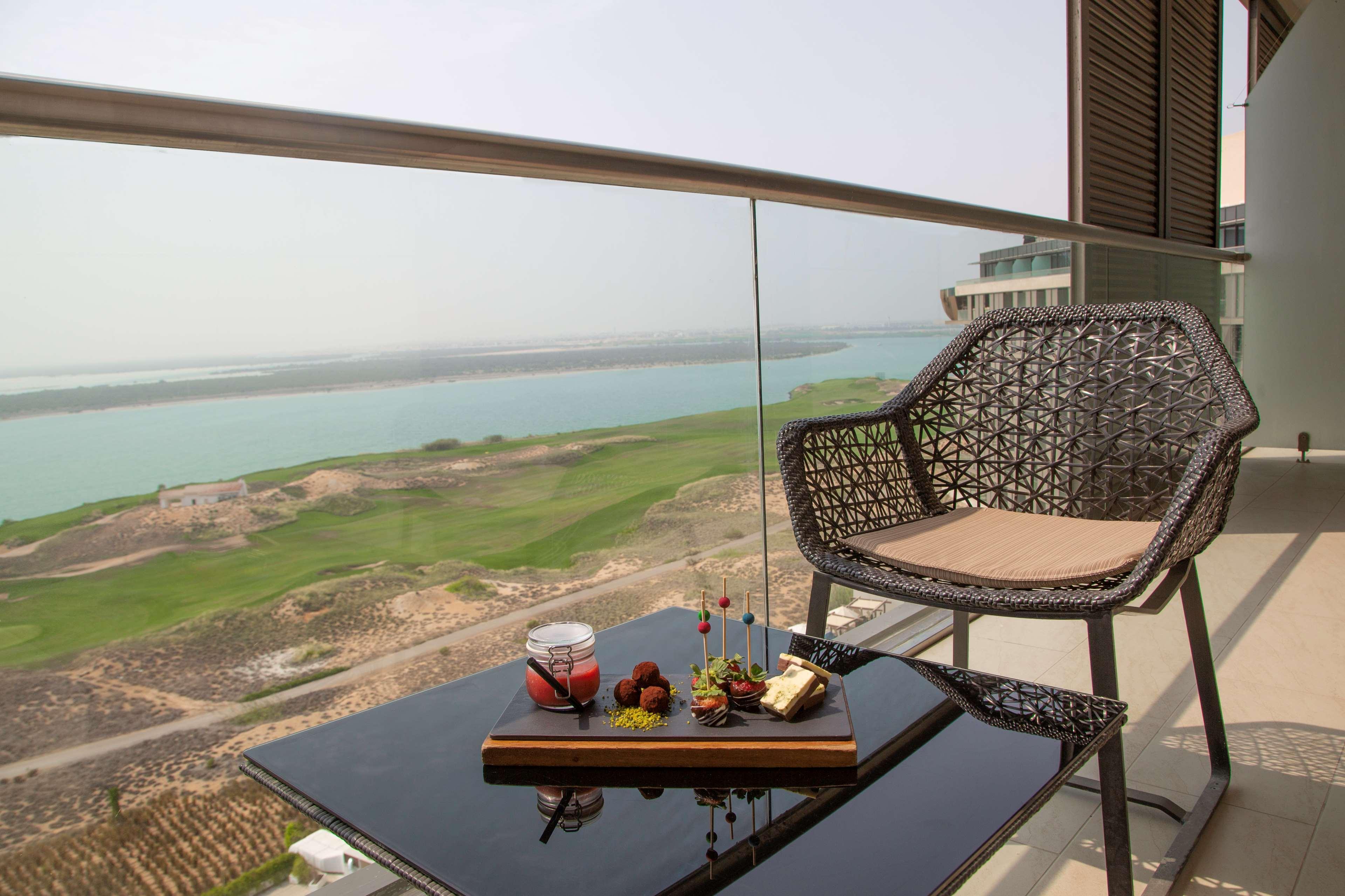 Radisson Blu Hotel, Abu Dhabi Yas Island Εξωτερικό φωτογραφία